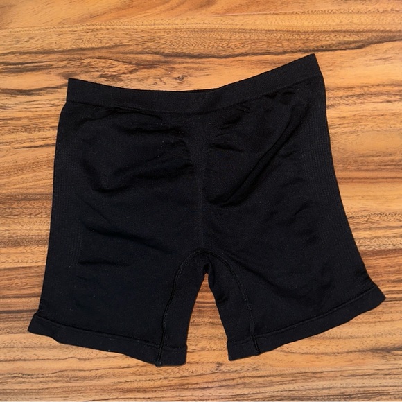 Gold’s Gym Shorts - Picture 2 of 4